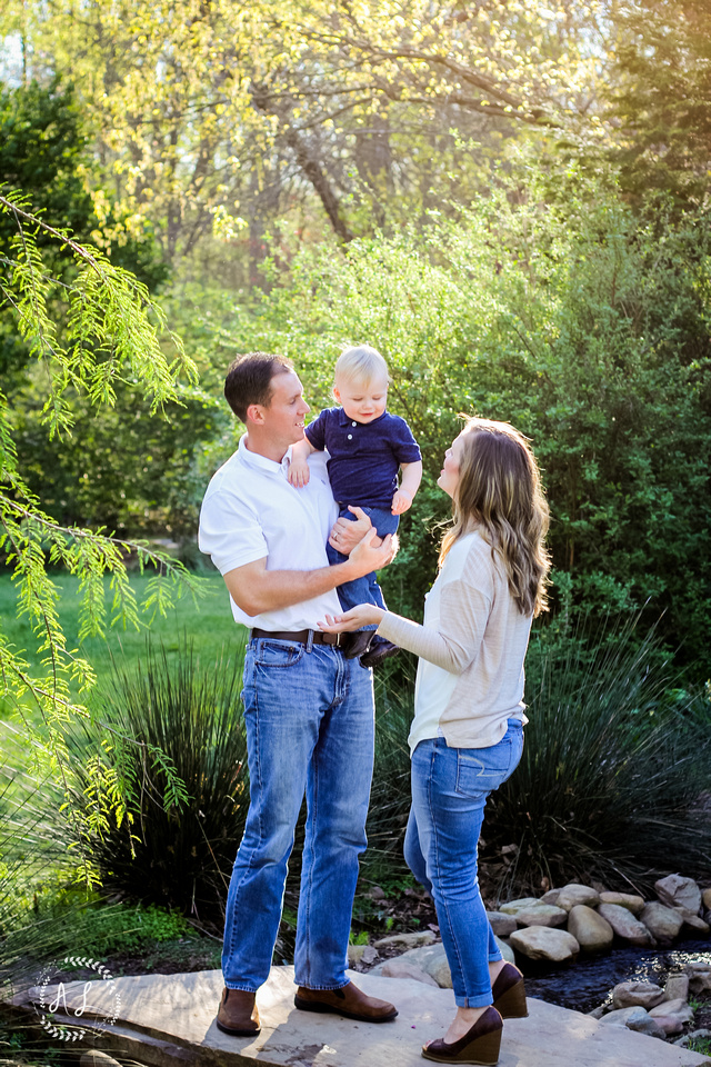 Straw Family