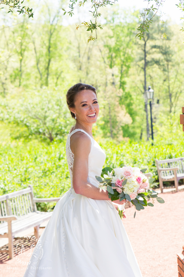 Bridal portraits at state botanical gardens of Georgia wedding dress bridals by lori Atlanta Georgia bridal bouquet panel design and events Monroe ga Amanda lynn photography